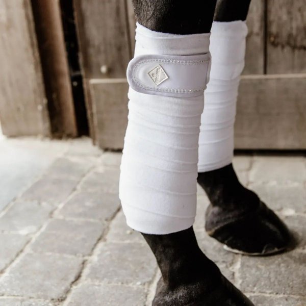 Kentucky Horsewear Fleecebandagen PEARLS weiß