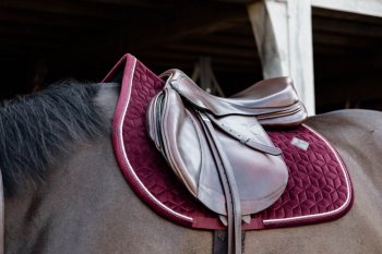 Kentucky Horsewear Schabracke VELVET bordeaux