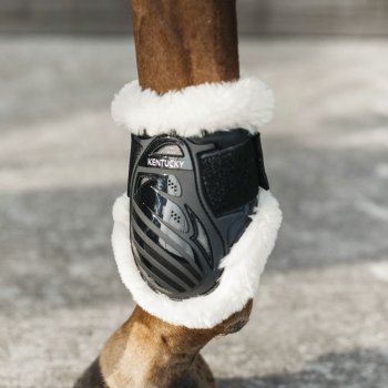 Kentucky Horsewear vegane Lammfellstreichkappe YOUNG HORSE, schwarz