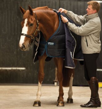 Horseware Stall-/ Unterdecke LINER 100g, navy/navy