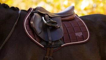 Le Mieux Schabracke Loire Classic Colse Contact Square, L, damson, VS